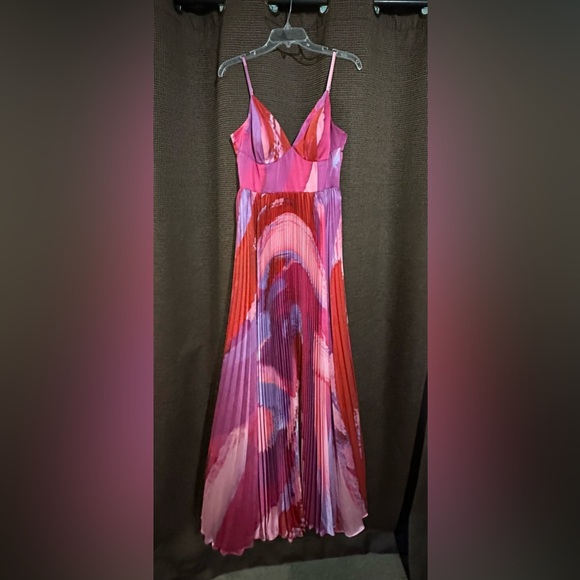 Hutch Hale Empire Waist Gown in Pink Swirl Brushstroke-Size 6- - Picture 8 of 8